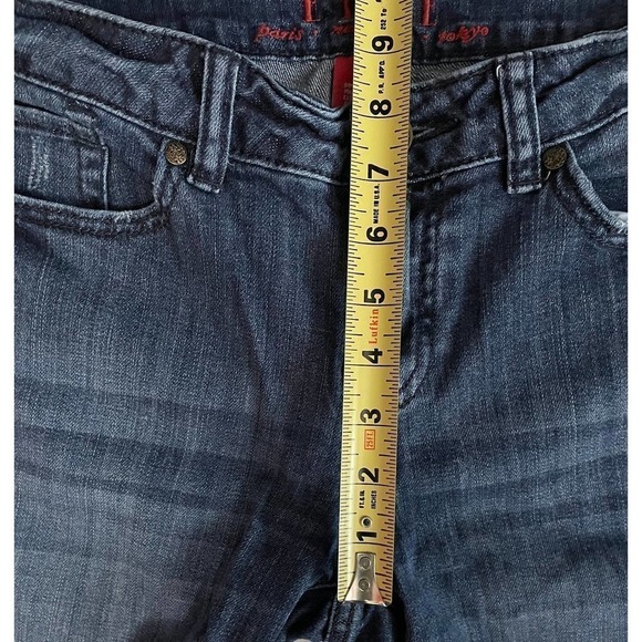 Elle Distressed Jean Shorts Size 8 - Picture 9 of 10